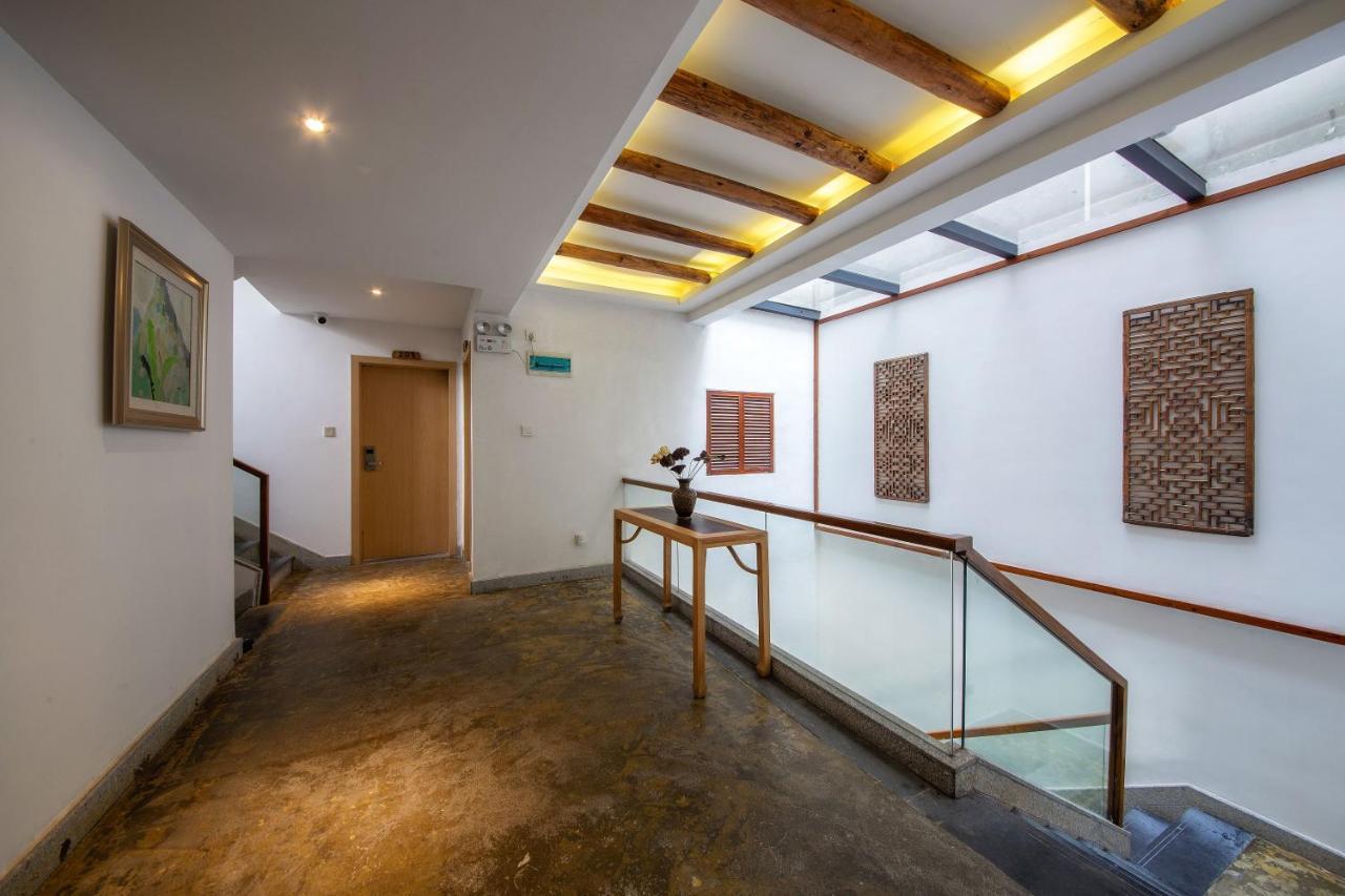 Serene Vale Inn Guilin-Free One Way Pick Up Service To High-Speed Railway Station For 2 Nights Экстерьер фото