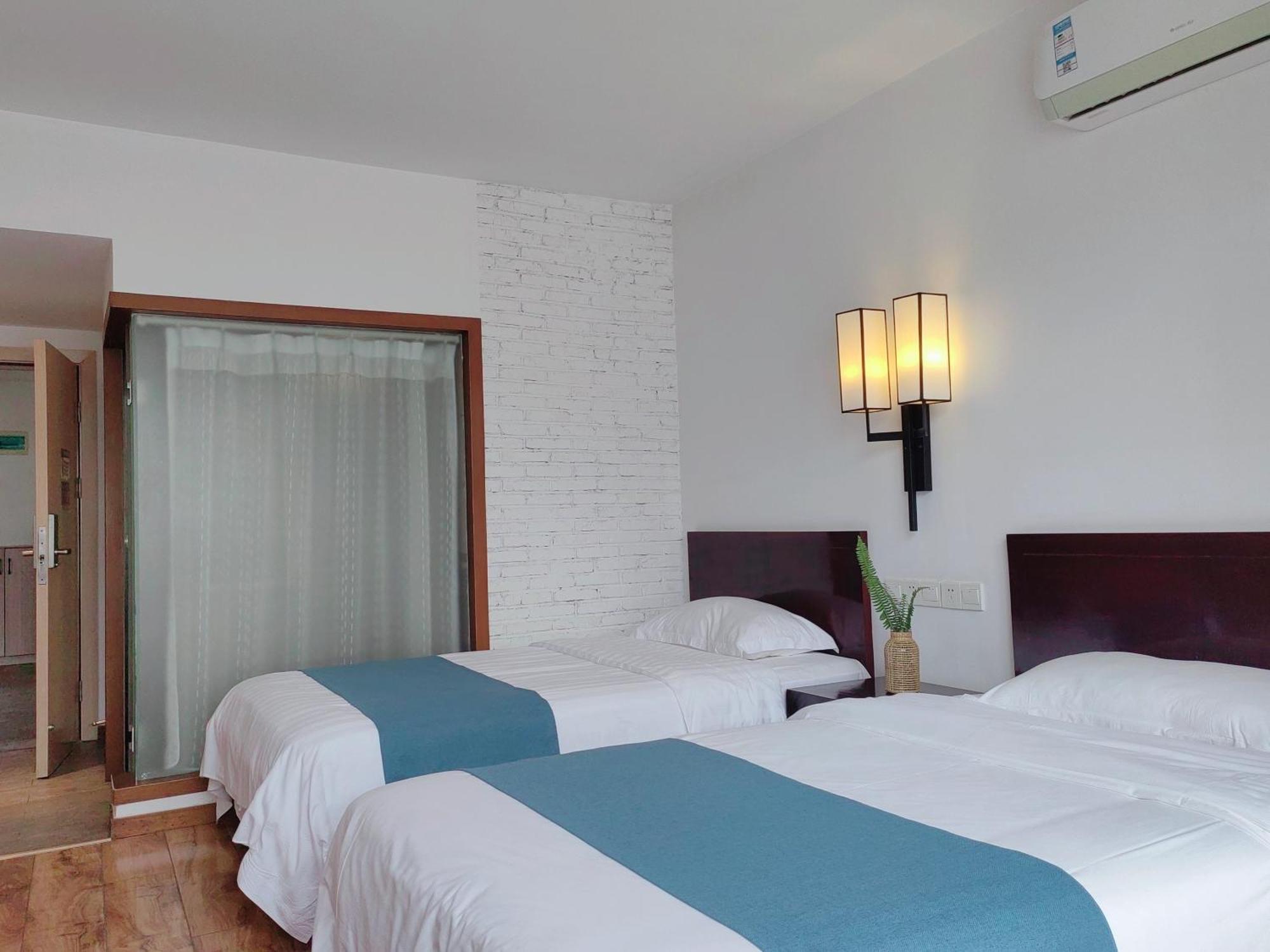 Serene Vale Inn Guilin-Free One Way Pick Up Service To High-Speed Railway Station For 2 Nights Экстерьер фото