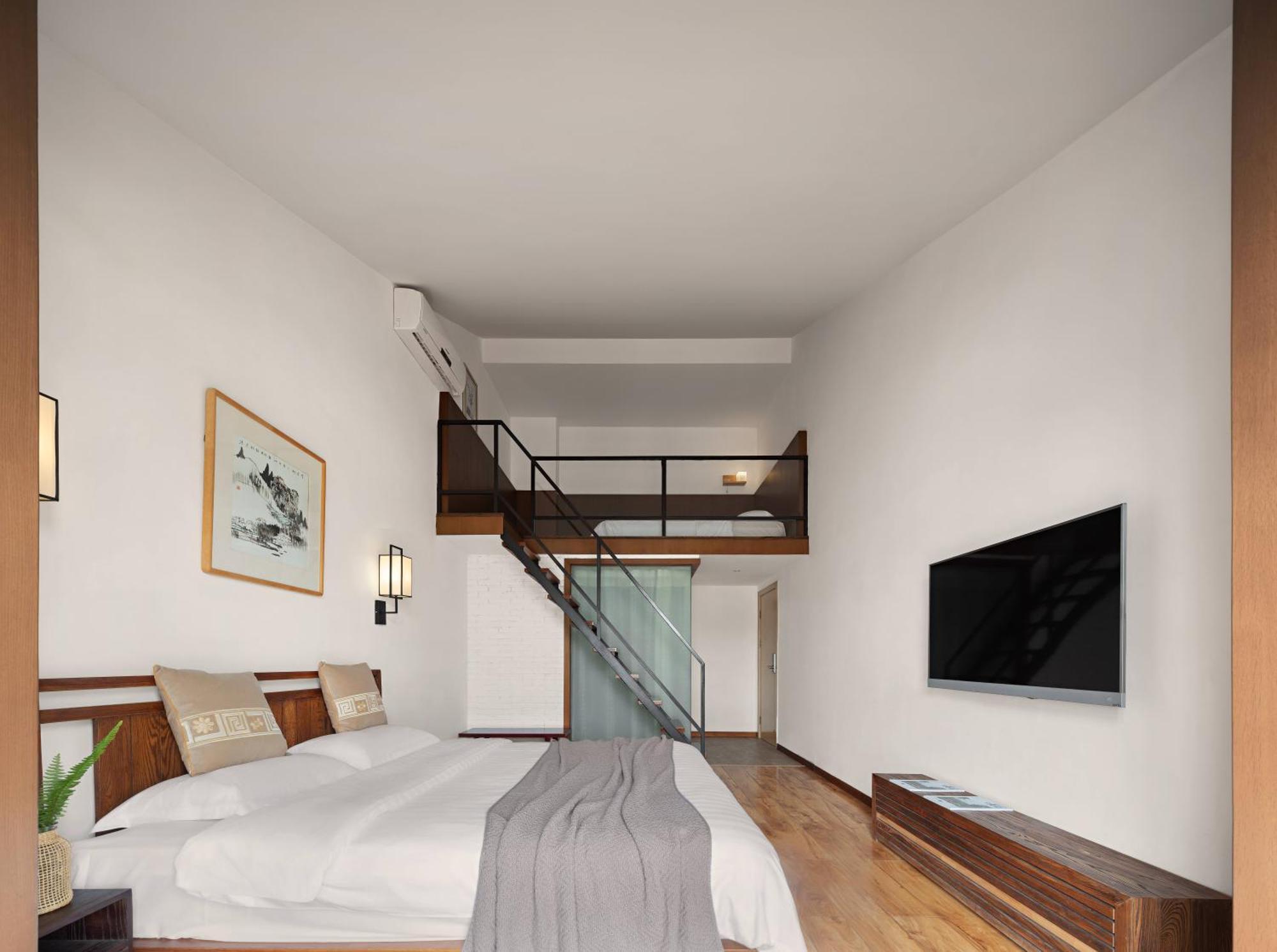 Serene Vale Inn Guilin-Free One Way Pick Up Service To High-Speed Railway Station For 2 Nights Экстерьер фото