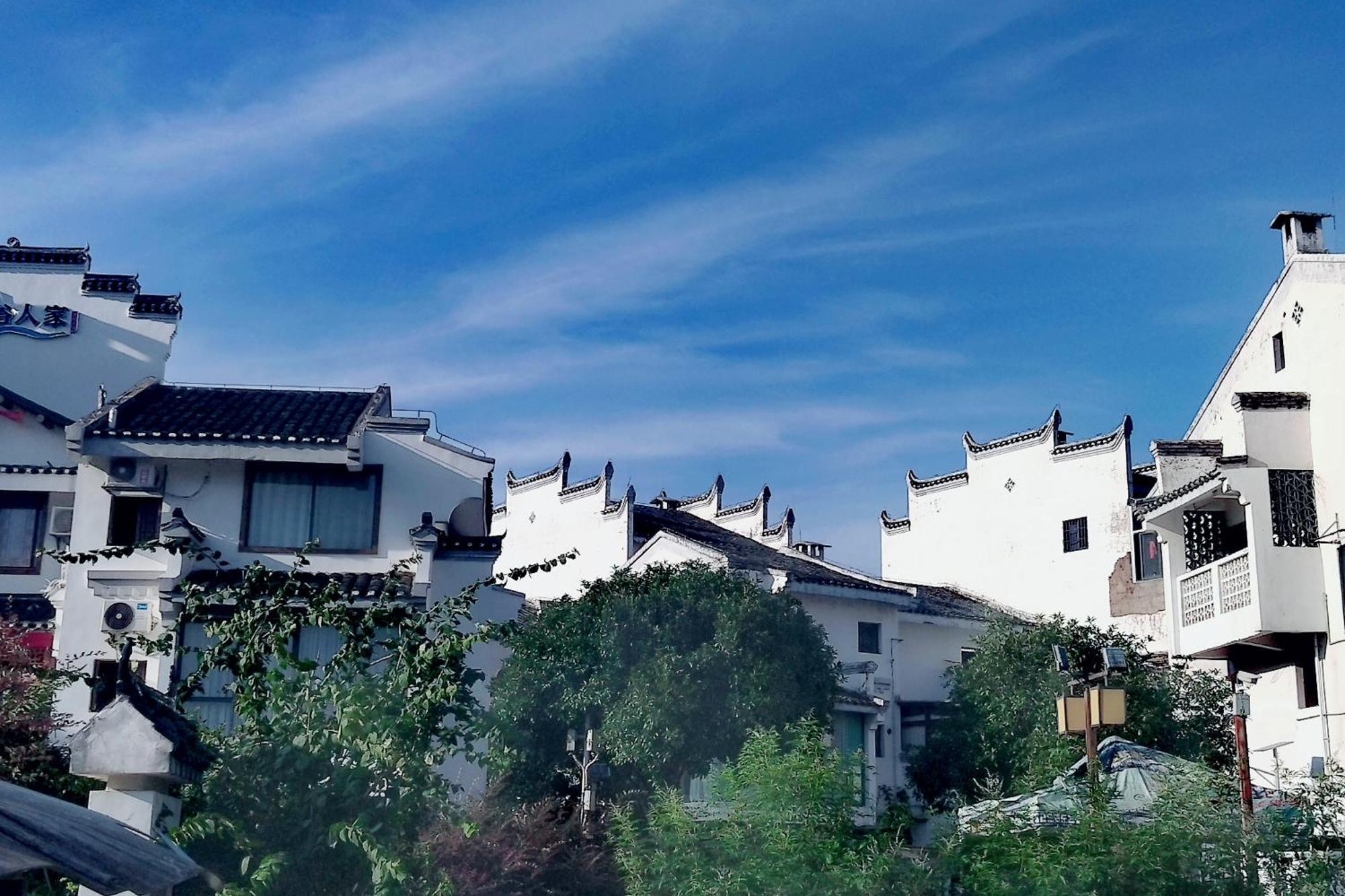 Serene Vale Inn Guilin-Free One Way Pick Up Service To High-Speed Railway Station For 2 Nights Экстерьер фото