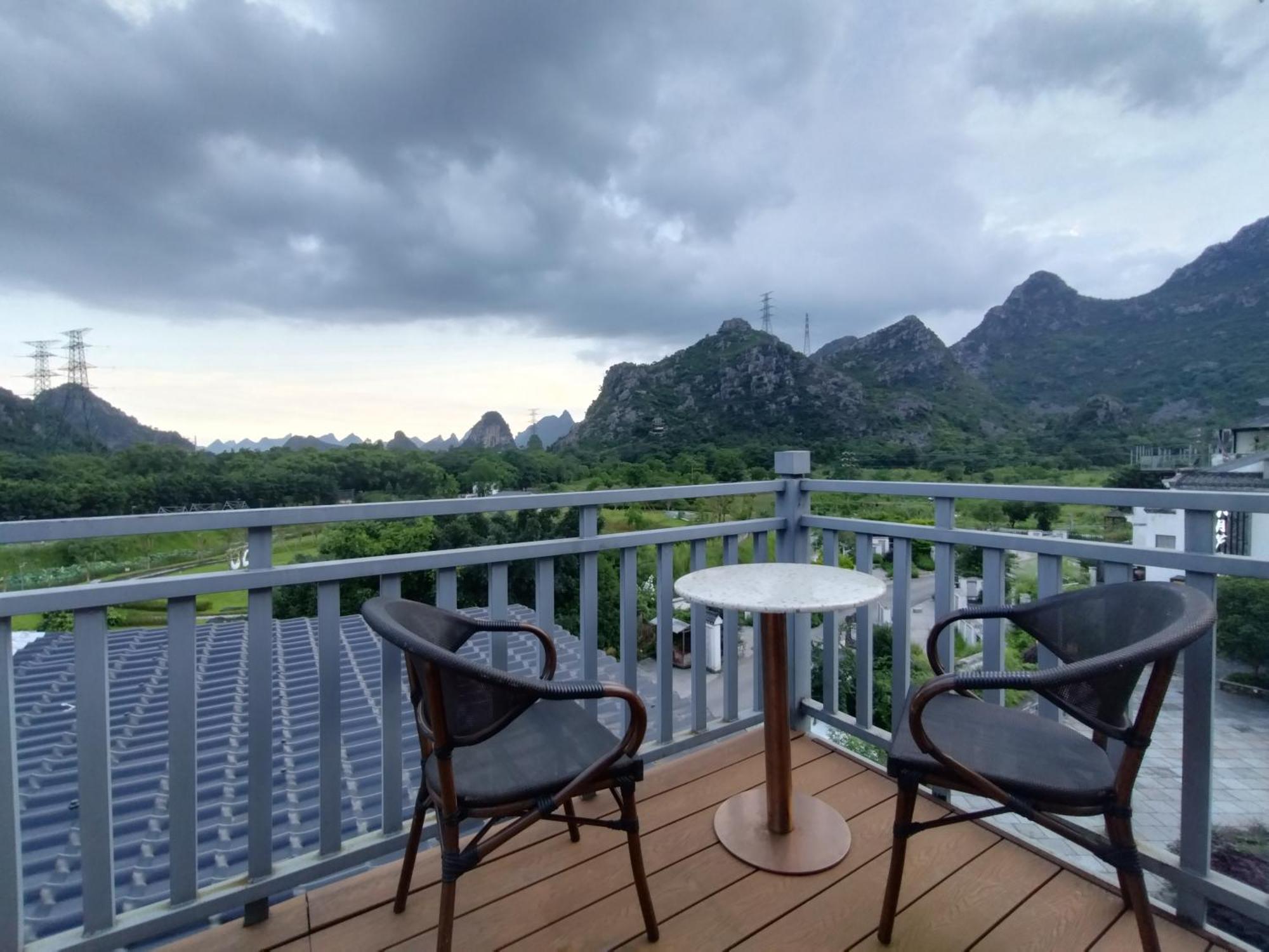 Serene Vale Inn Guilin-Free One Way Pick Up Service To High-Speed Railway Station For 2 Nights Экстерьер фото