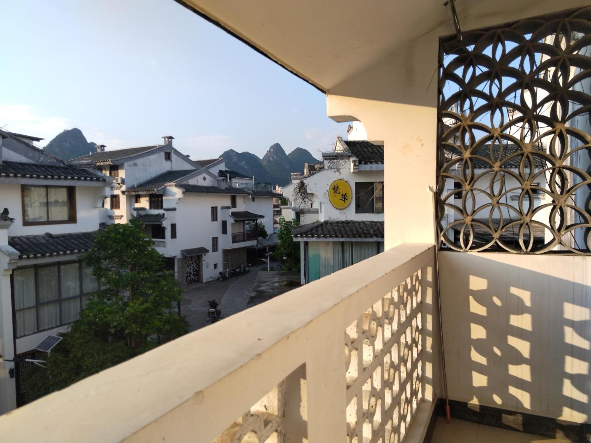 Serene Vale Inn Guilin-Free One Way Pick Up Service To High-Speed Railway Station For 2 Nights Экстерьер фото